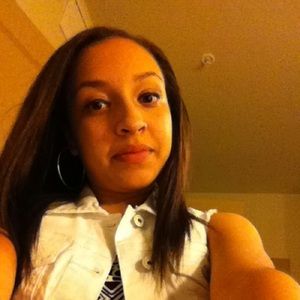 Meet your Posher, Halle